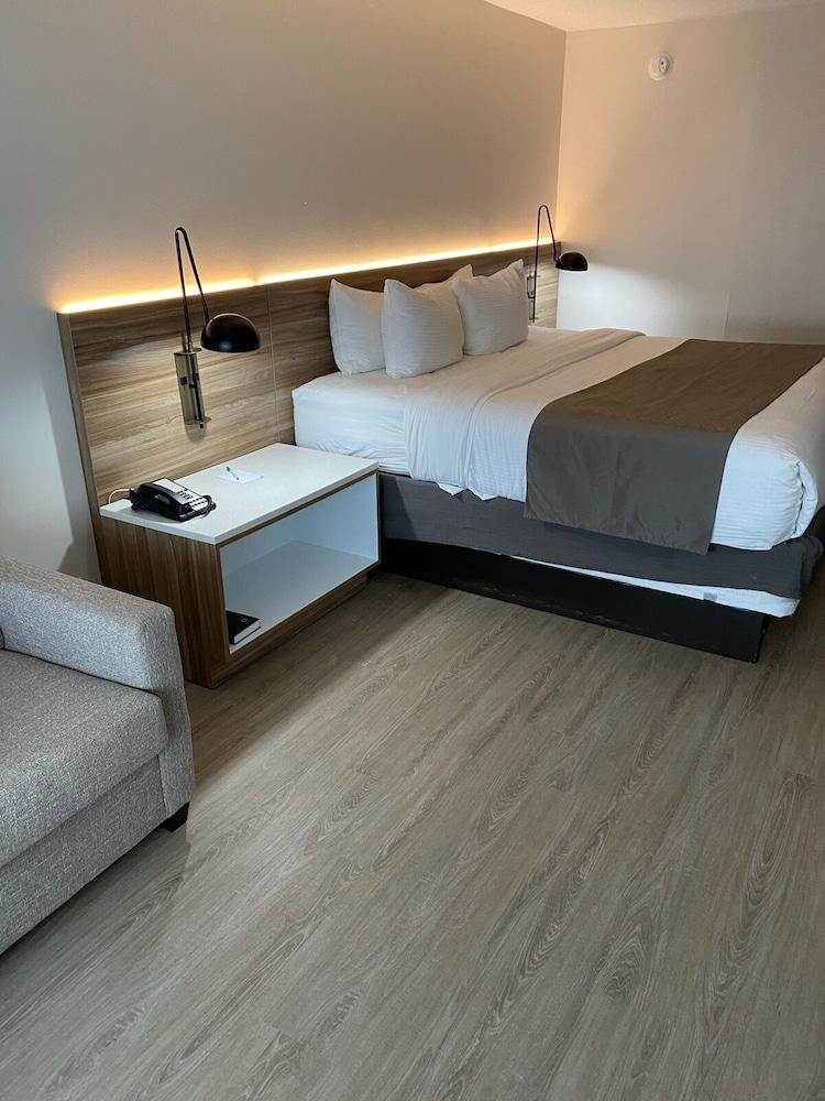 Hotel Wyndham Garden 3*