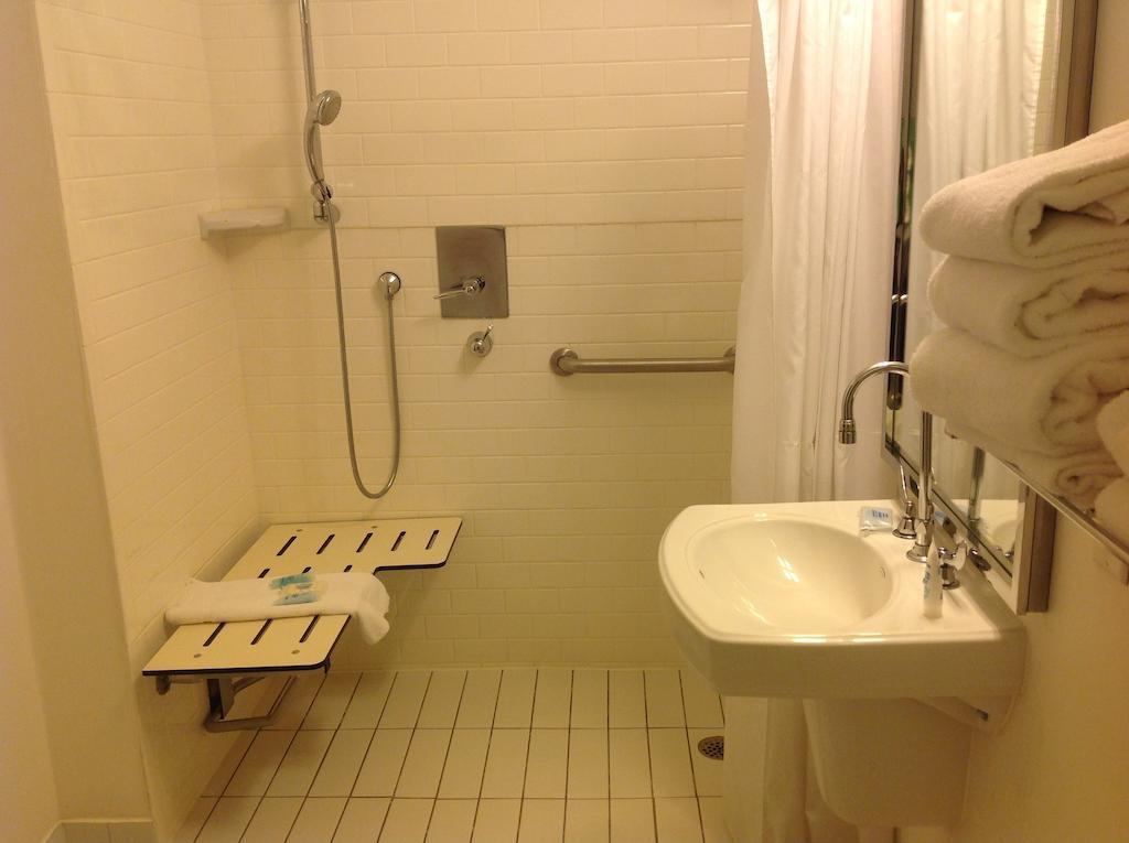 Wyndham Garden Hotel 3*